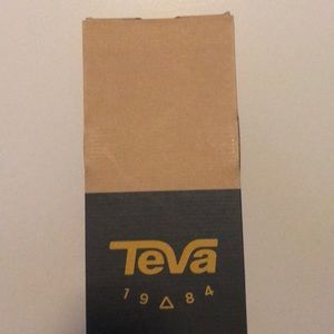 Size 6 tevas sandals